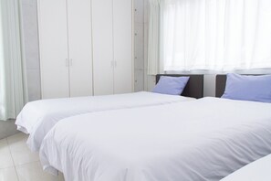 2 bedrooms, desk, free WiFi, bed sheets - Experience Okinawas history with a private stay / Ishigaki Okinawa (Ishigaki)