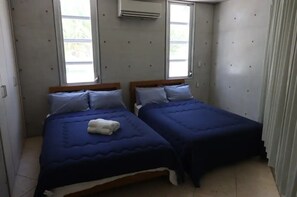 2 bedrooms, desk, free WiFi, bed sheets