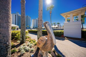 Property grounds - Three Bedroom ~ Gulf Front ~ Pelican Pointe! (Orange Beach)