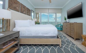 3 slaapkamers, een strijkplank/strijkijzer, gratis wifi, beddengoed