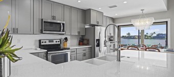 Pool, Spa, Kayaks, Bikes, Fishing gear  & More