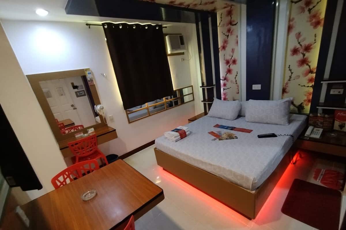 Executive Room, 1 Queen Bed