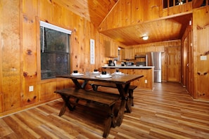 Dining - River Ridge | By Colonial Properties (Pigeon Forge)
