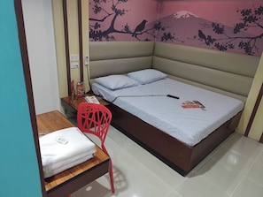 Free WiFi, bed sheets - Hotel Sogo Molino (Bacoor City)