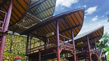 Enceinte de lâhĂ©bergement