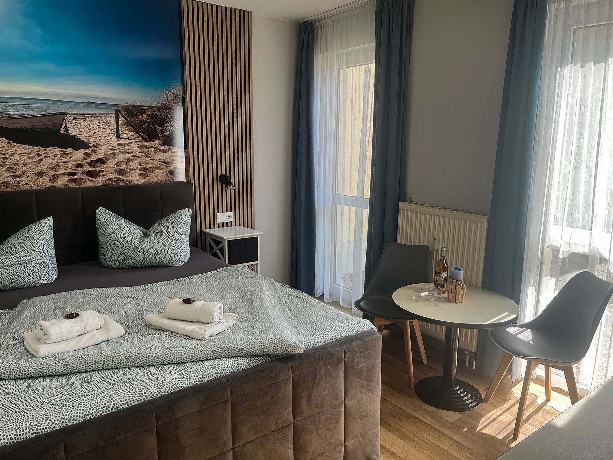 1 Schlafzimmer, Schreibtisch, Bügeleisen/Bügelbrett, Reisekinderbett