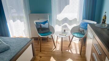 1 Schlafzimmer, BĂŒgeleisen/BĂŒgelbrett, WLAN, BettwĂ€sche