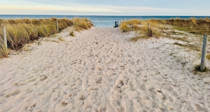 Doppelzimmer 27 - Strandhaus Mönchgut Bed & Breakfast Lobbe