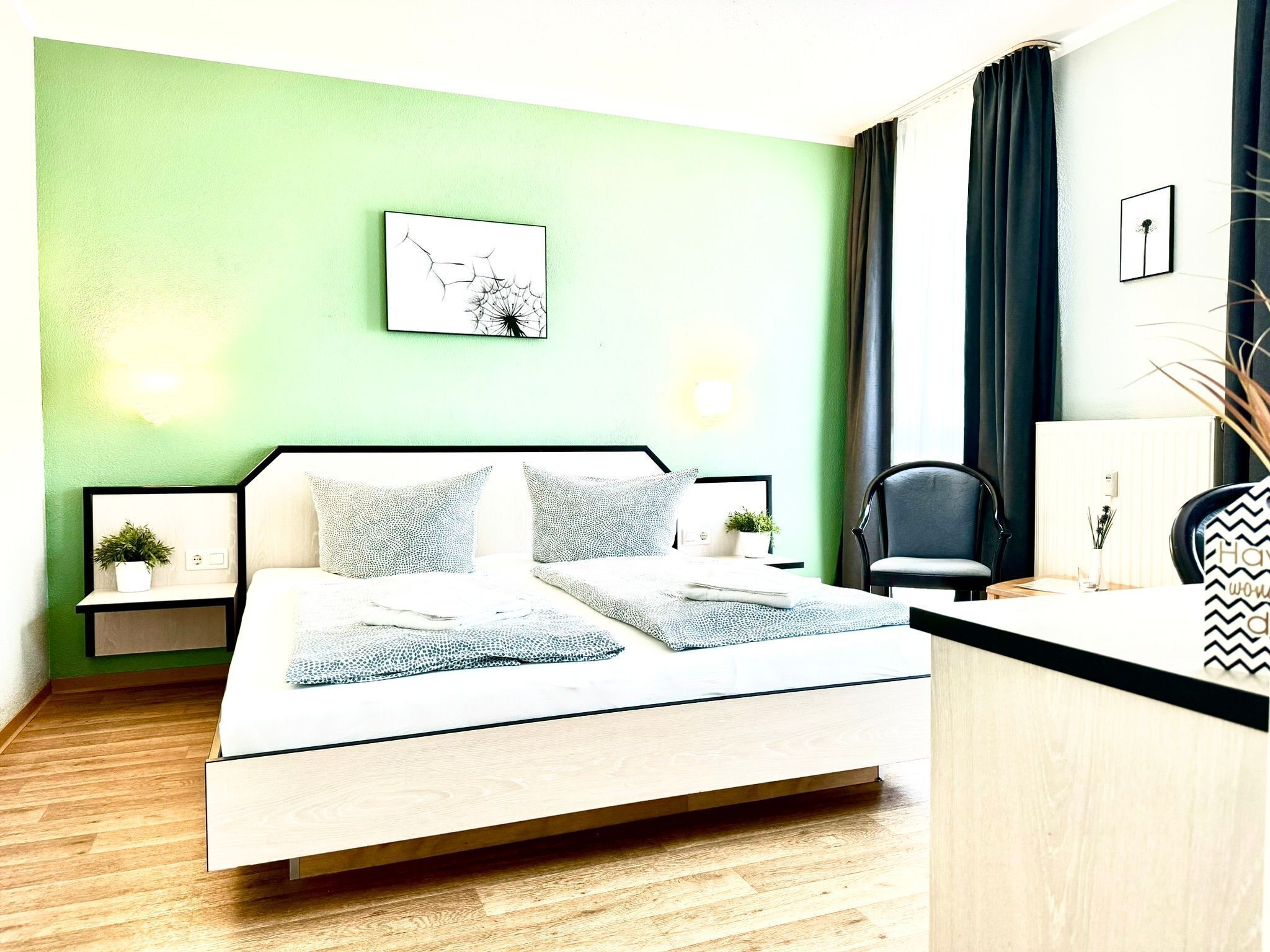 1 bedroom, desk, iron/ironing board, WiFi