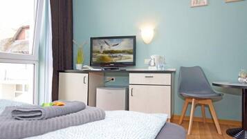 1 bedroom, iron/ironing board, WiFi, bed sheets