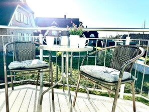 Outdoor dining - Doppelzimmer 33 - Strandhaus Mönchgut (Mönchgut)