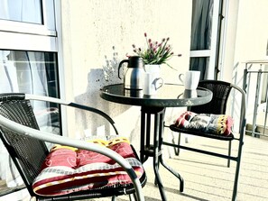 Outdoor dining - Doppelzimmer 34 - Strandhaus Mönchgut (Mönchgut)