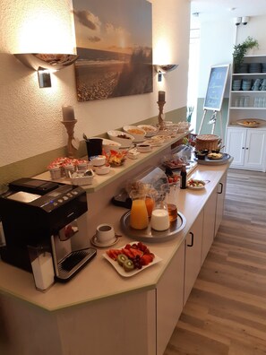 Dining - Doppelzimmer 34 - Strandhaus Mönchgut (Mönchgut)