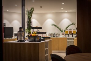 Daily buffet breakfast (EUR 20 per person) - L'Hôtel & Spa  Ribeauvillé (Ribeauvillé)