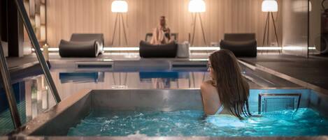Sauna, hot tub, steam room