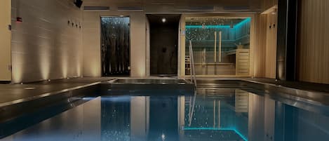 Sauna, bain à remous, hammam