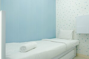 2 bedrooms, desk, iron/ironing board, free WiFi - Best Comfy and Modern 2BR Green Pramuka Apartment (Jakarta)