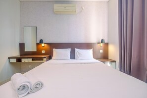 3 bedrooms, iron/ironing board, free WiFi, bed sheets - Great Choice and Spacious 3BR at The Empyreal Apartment (Jakarta)