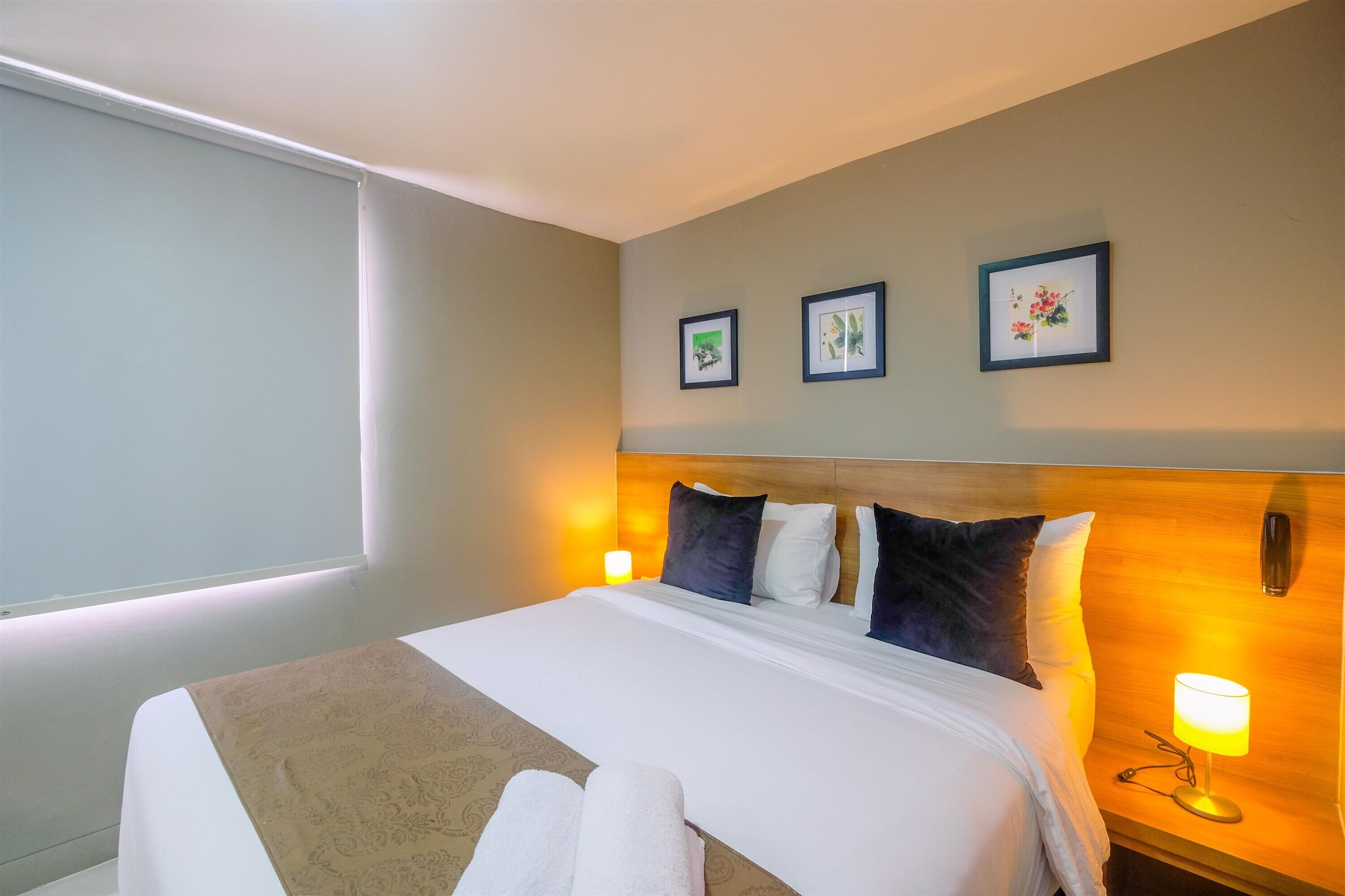 Apartment, Non Smoking, Kitchenette | 1 bedroom, desk, iron/ironing board, free WiFi