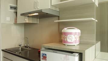 Apartment, Non Smoking, Kitchenette | Private kitchen