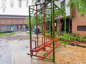 Tempat bermain anak - outdoor