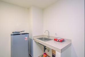 Apartment, Non Smoking, Kitchenette | Private kitchenette