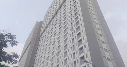 Cozy and Tranquil Studio Apartment at Gunung Putri Square