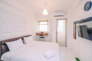 1 habitación, tabla de planchar con plancha, wifi gratis y ropa de cama 