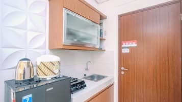 Departamento, para no fumadores, cocineta | Cocina privada | Refrigerador, parrilla de estufa, lavavajillas y tetera eléctrica
