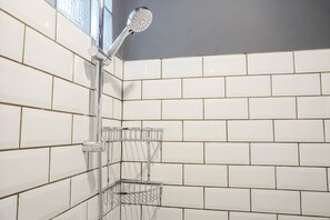 Huoneisto, tupakointi kielletty, keittotila | Kylpyhuone | Suihku, ilmaiset hygieniatuotteet, pyyhkeet