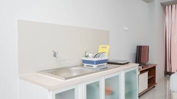 Apartment, Non Smoking, Kitchenette | Private kitchen