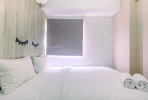 1 habitación, escritorio, tabla de planchar con plancha y wifi gratis