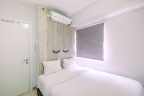 1 habitación, escritorio, tabla de planchar con plancha y wifi gratis