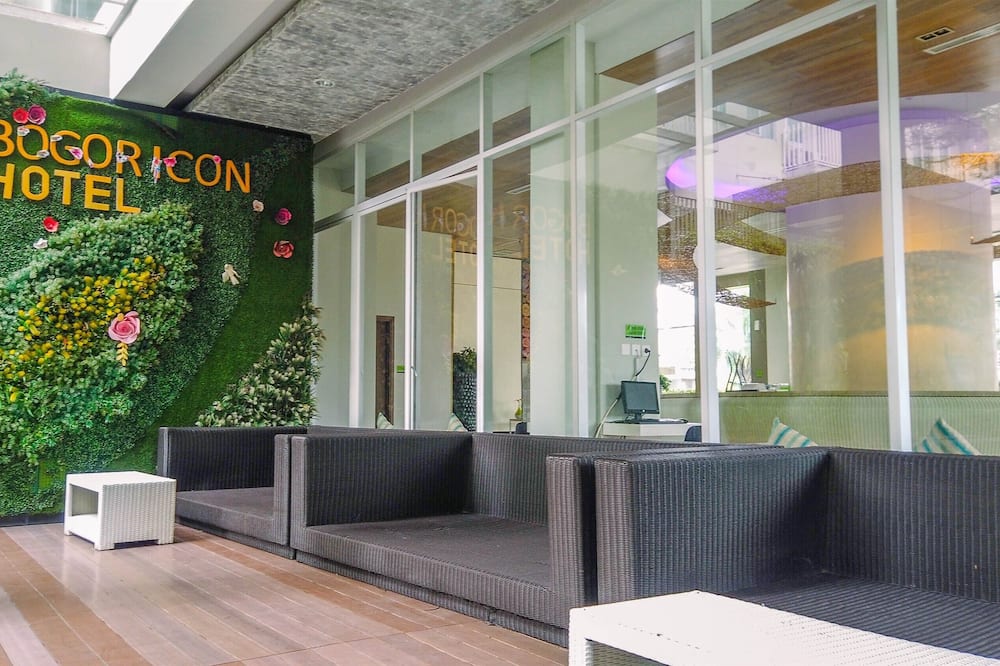 Stunning Studio Apartment @ Bogor Icon