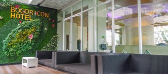 Stunning Studio Apartment @ Bogor Icon