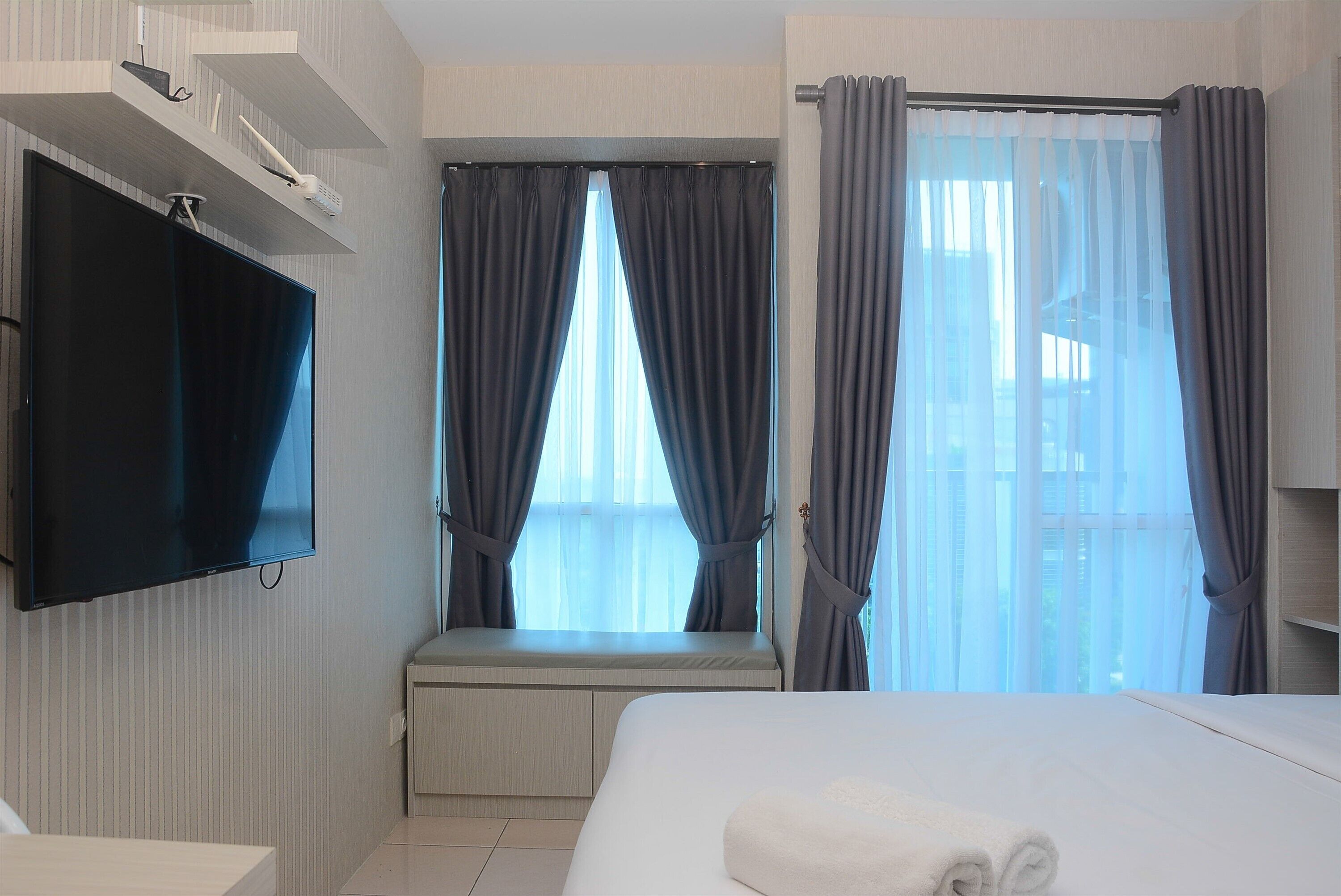 Apartment, Non Smoking, Kitchenette | 1 bedroom, iron/ironing board, free WiFi, bed sheets