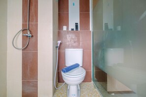 Apartment, Non Smoking, Kitchenette | Bathroom | Shower, free toiletries, towels - Compact and Simple Studio Apartment at Saladdin Mansion (Depok)