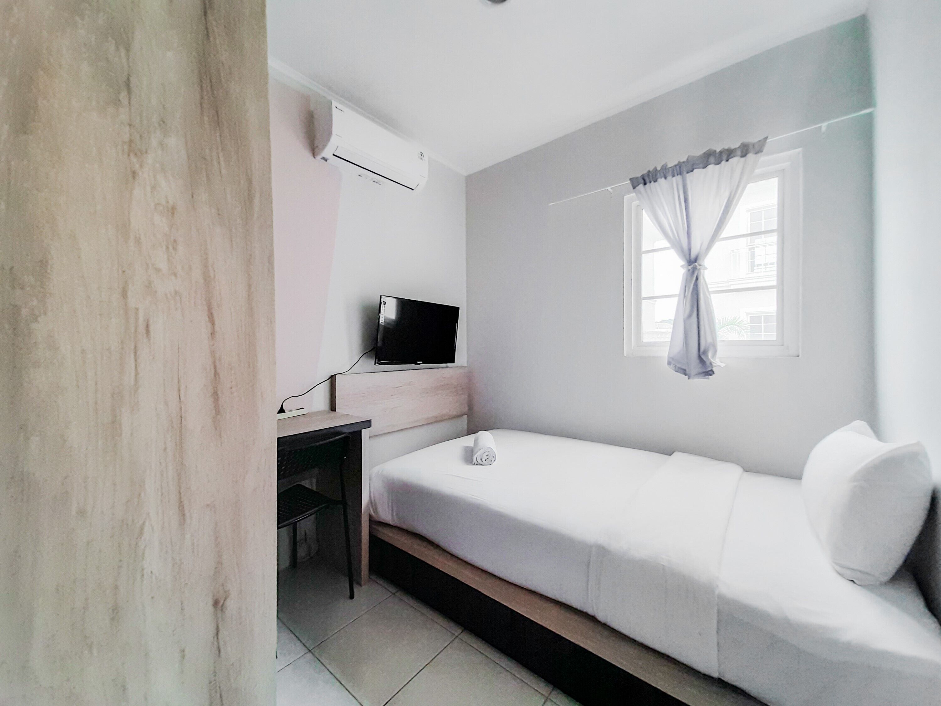 Apartment, Non Smoking, Kitchenette | 1 bedroom, iron/ironing board, free WiFi, bed sheets