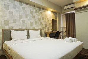 Apartemen, Bebas Asap Rokok, dapur kecil | 3 kamar tidur, setrika/meja setrika, dan seprai linen