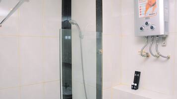 Departamento, para no fumadores, cocineta | Baño | Regadera, amenidades de baño gratuitas, toallas