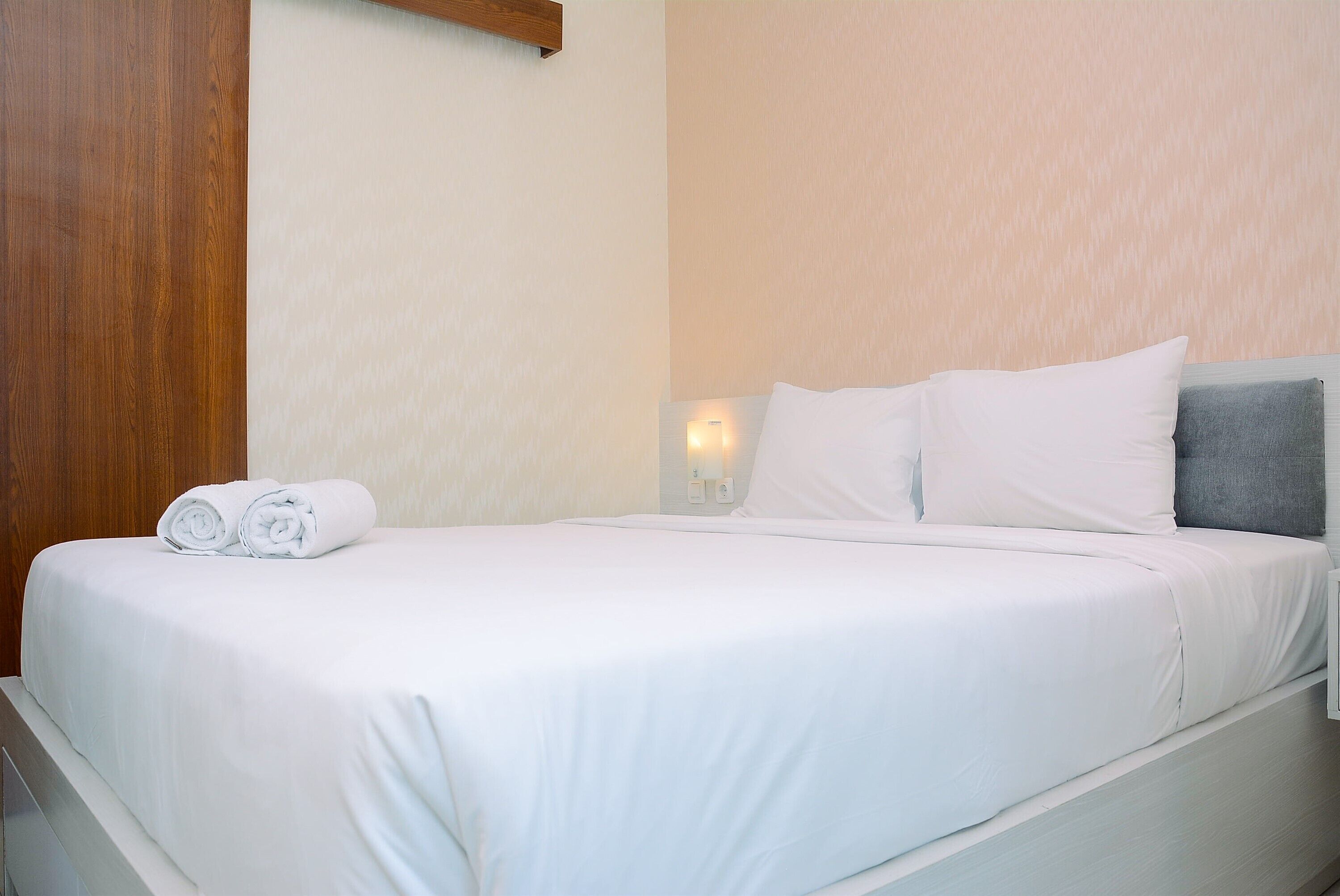 Apartment, Non Smoking, Kitchenette | 1 bedroom, iron/ironing board (on request), free WiFi, bed sheets