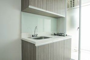 Apartment, Non Smoking, Kitchenette | Private kitchen | Fridge, stovetop, cookware/dishes/utensils - Fully Furnished Apartment with Comfortable Design 2BR Vittoria Residence (Jakarta)