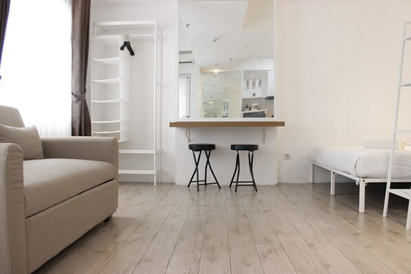 Apartemen, Bebas Asap Rokok, dapur kecil | 1 kamar tidur, setrika/meja setrika, Wi-Fi gratis, dan seprai linen