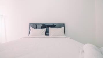 1 habitación, tabla de planchar con plancha, wifi gratis y ropa de cama