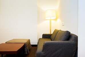 1 bedroom, iron/ironing board, free WiFi, bed sheets - 1BR Queen Bed Apartment near Dufan at Ancol Marina (Jakarta)