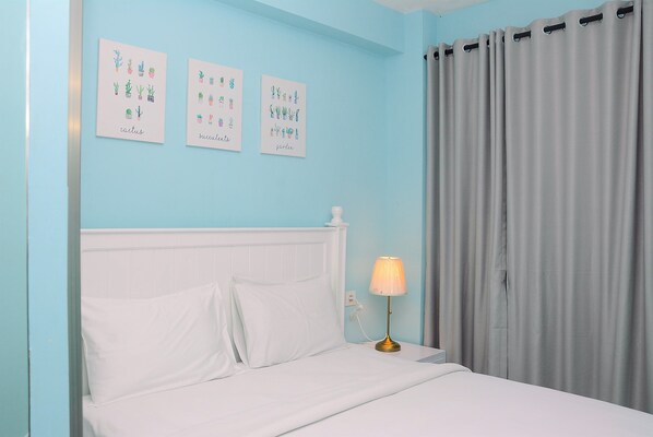 Apartment, Non Smoking, Kitchenette | 1 bedroom, iron/ironing board, free WiFi, bed sheets