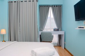 Apartment, Non Smoking, Kitchenette | 1 bedroom, iron/ironing board, free WiFi, bed sheets