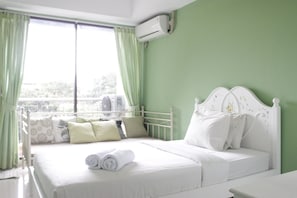 1 bedroom, iron/ironing board, free WiFi, bed sheets - Stylish & Comfortable Studio at Beverly Dago Apartment (Bandung)