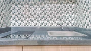 Apartment, Non Smoking, Kitchenette | Private kitchen