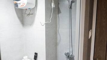 Apartament, no fumadors, cuina bàsica | Bany | Dutxa, articles de tocador gratuïts i tovalloles